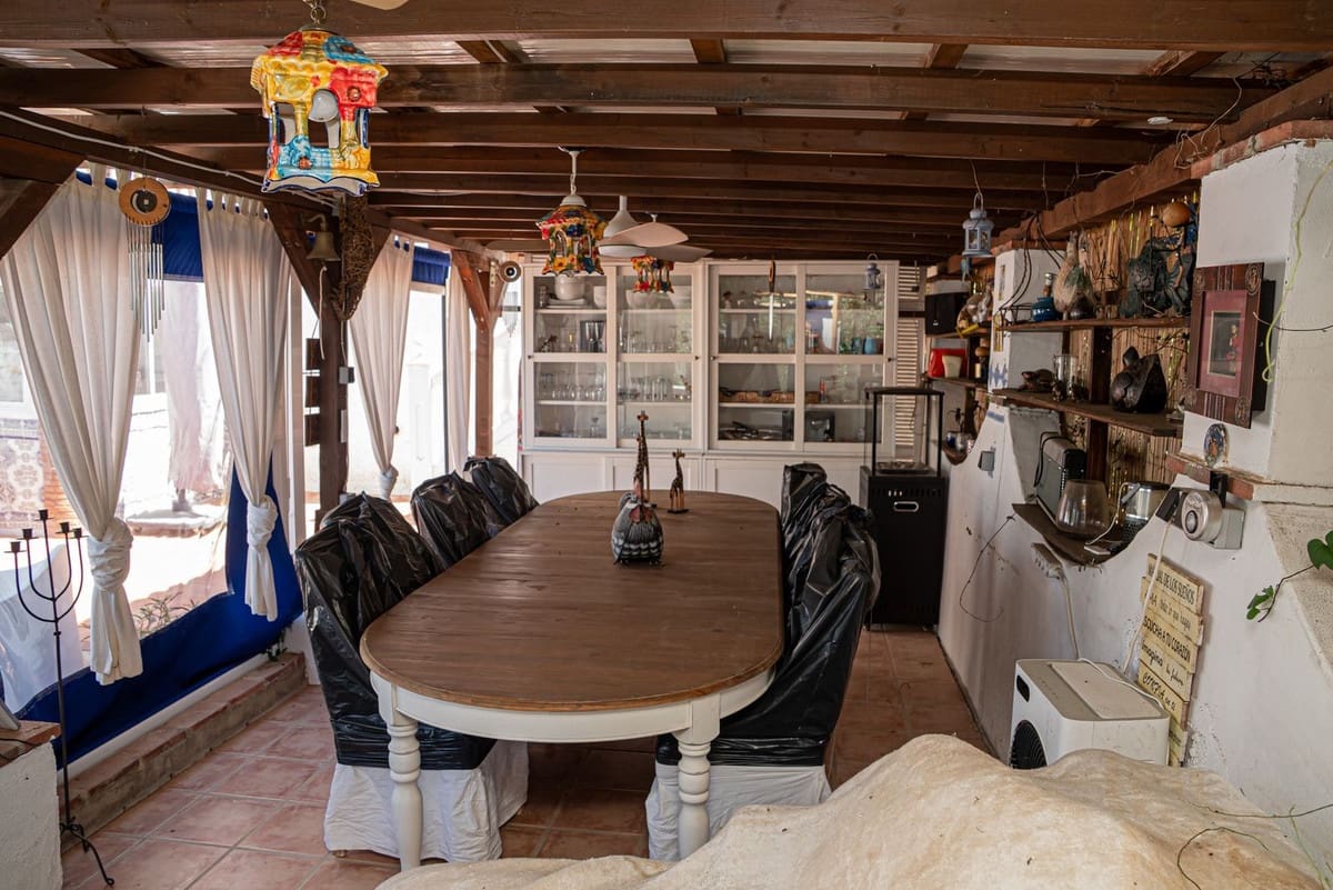 3 sovrum Finca/Hus på landet till salu i Almogia med pool garage - 449 000 € (Ref: 9924931)