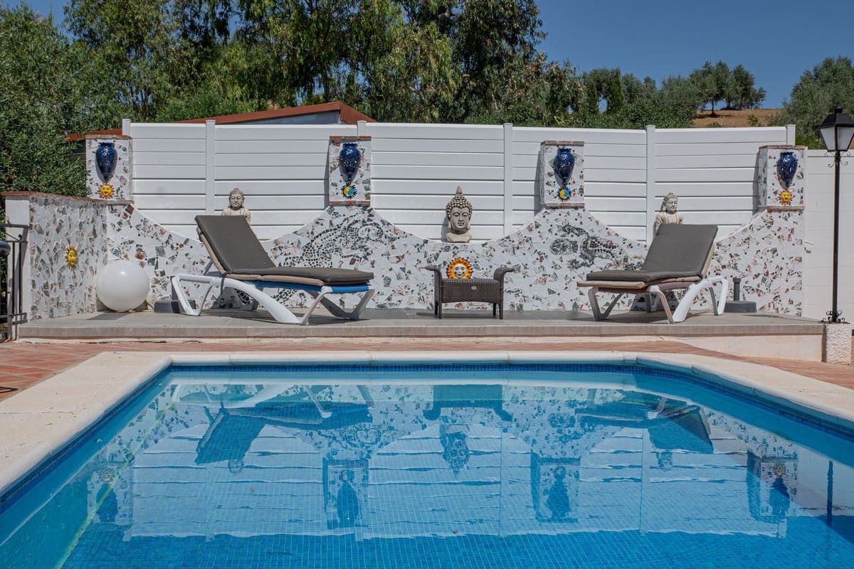 3 sovrum Finca/Hus på landet till salu i Almogia med pool garage - 449 000 € (Ref: 9924931)