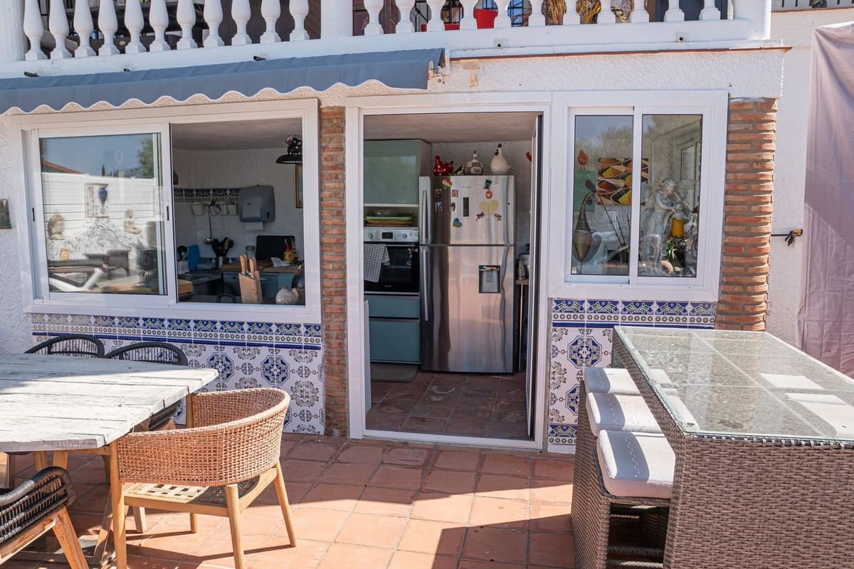 3 sovrum Finca/Hus på landet till salu i Almogia med pool garage - 449 000 € (Ref: 9924931)