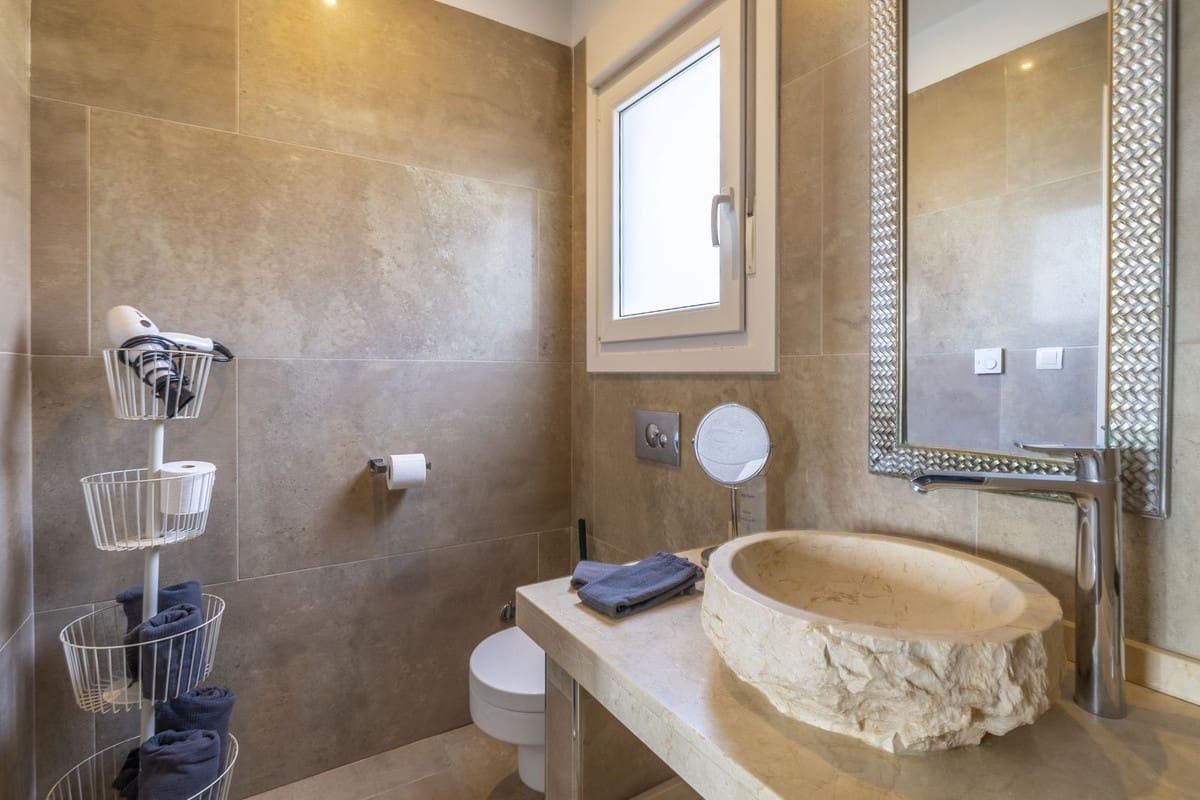 Chalet de 4 habitaciones en Cómpeta en venta con piscina garaje - 995.000 € (Ref: 9928479)