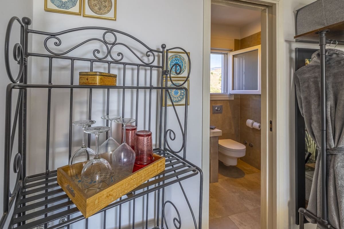 Chalet de 4 habitaciones en Cómpeta en venta con piscina garaje - 995.000 € (Ref: 9928479)