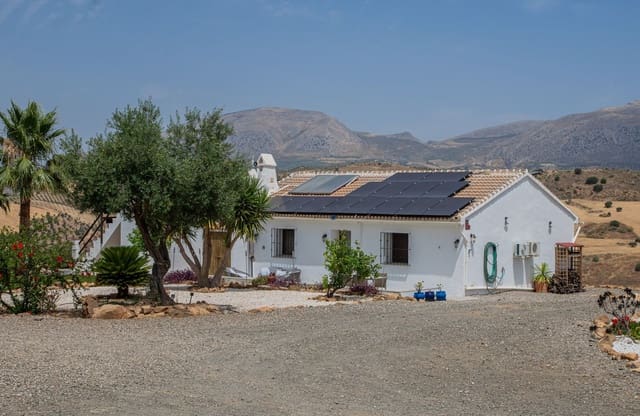 3 Zimmer Villa zu verkaufen in Alora mit Pool Garage - 525.000 € (Ref: 9929978)