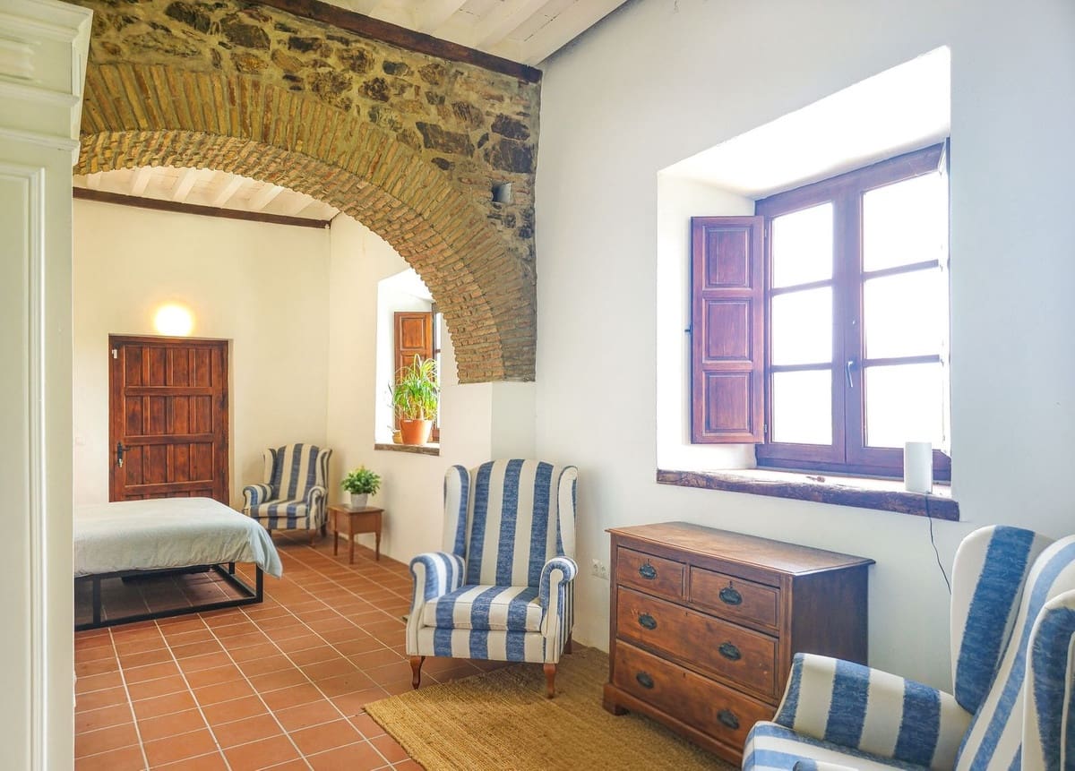 Finca/Casa Rural de 8 habitaciones en Colmenar en venta con piscina garaje - 1.195.000 € (Ref: 9937214)