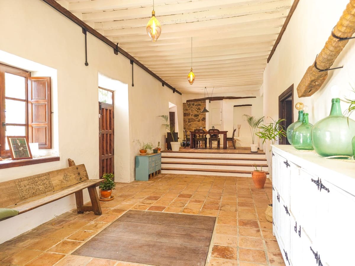 Finca/Casa Rural de 8 habitaciones en Colmenar en venta con piscina garaje - 1.195.000 € (Ref: 9937214)