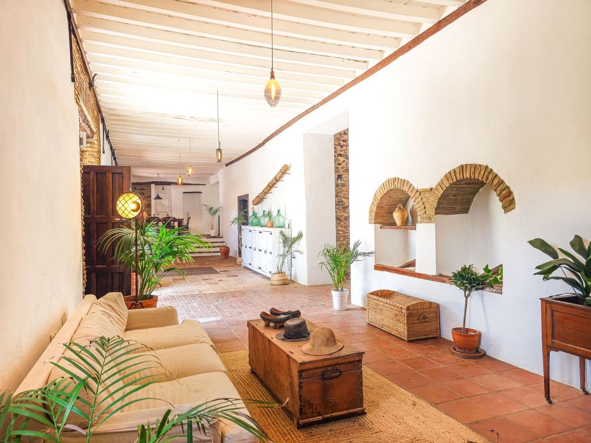 Finca/Casa Rural de 8 habitaciones en Colmenar en venta con piscina garaje - 1.195.000 € (Ref: 9937214)