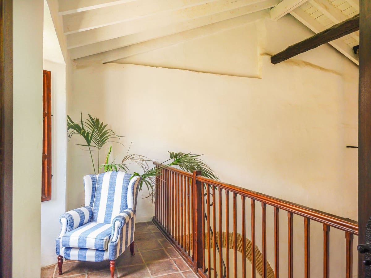 Finca/Casa Rural de 8 habitaciones en Colmenar en venta con piscina garaje - 1.195.000 € (Ref: 9937214)