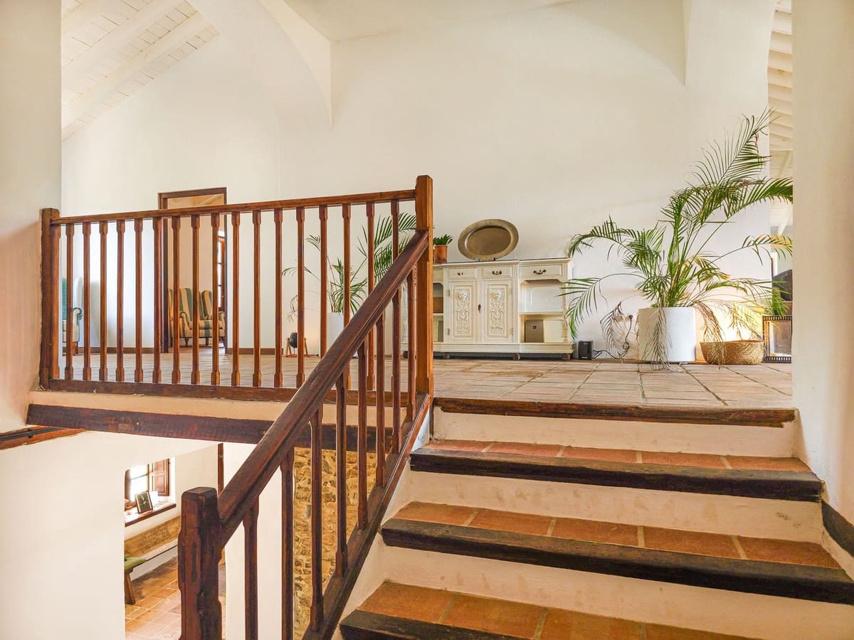 Finca/Casa Rural de 8 habitaciones en Colmenar en venta con piscina garaje - 1.195.000 € (Ref: 9937214)