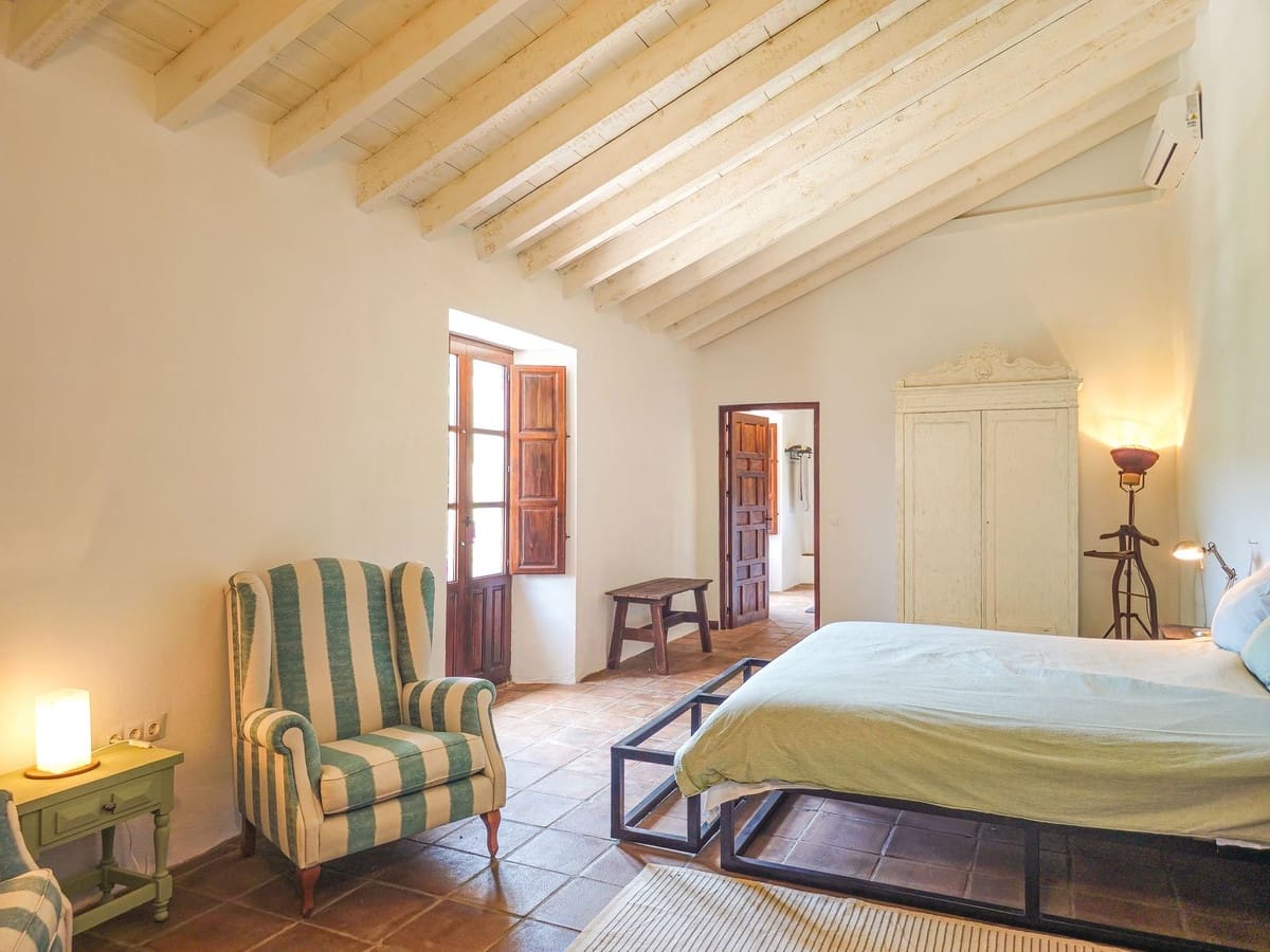 Finca/Casa Rural de 8 habitaciones en Colmenar en venta con piscina garaje - 1.195.000 € (Ref: 9937214)