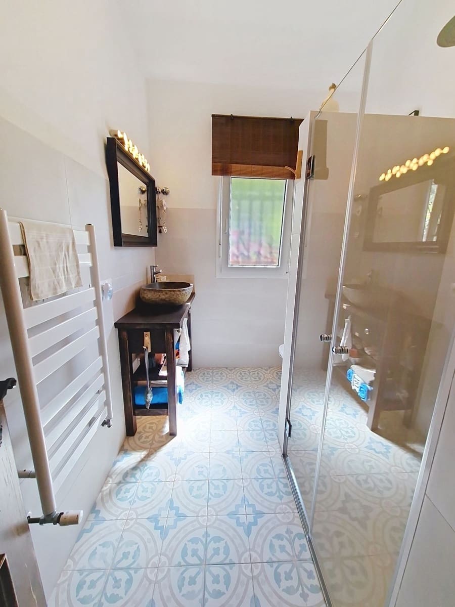 4 quarto Moradia para venda em Canillas de Aceituno com piscina garagem - 695 000 € (Ref: 9941554)
