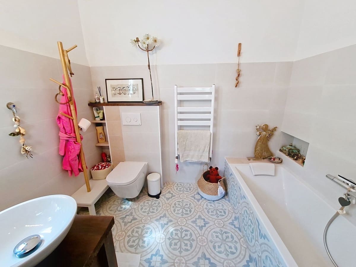 4 bedroom Villa for sale in Canillas de Aceituno with pool garage - € 695,000 (Ref: 9941554)