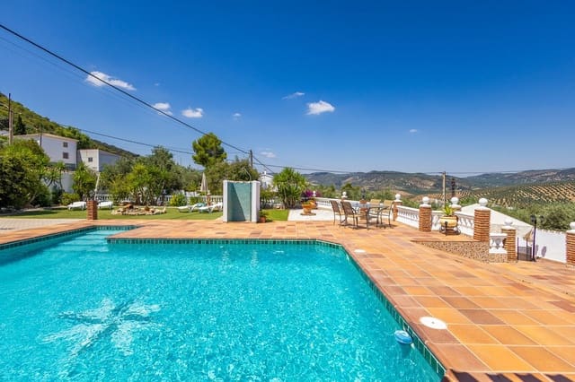 8 soveværelse Villa til salg i Iznájar med swimmingpool - € 595.000 (Ref: 9941555)