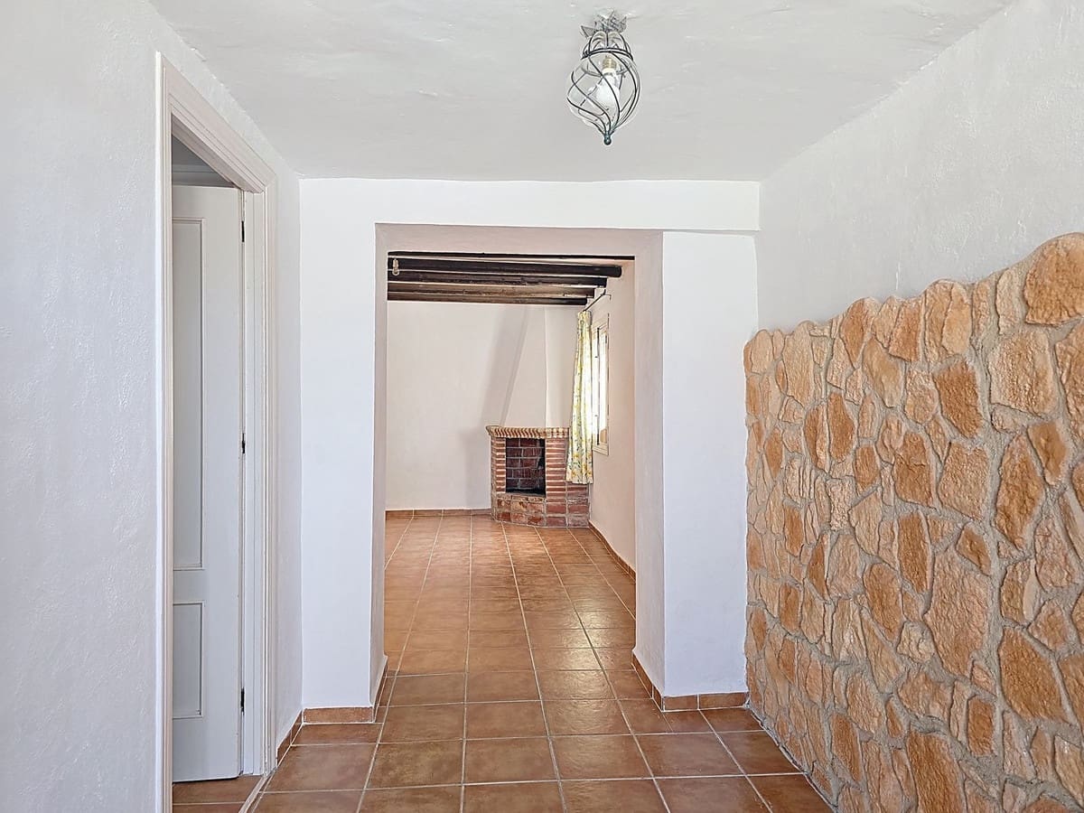 5 soveværelse Finca/Landehus til salg i Salobrena med garage - € 270.000 (Ref: 9944677)