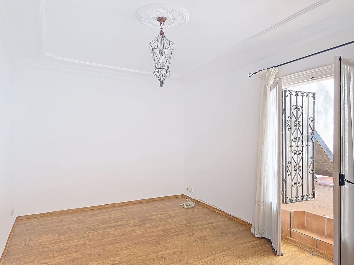 5 soveværelse Finca/Landehus til salg i Salobrena med garage - € 270.000 (Ref: 9944677)