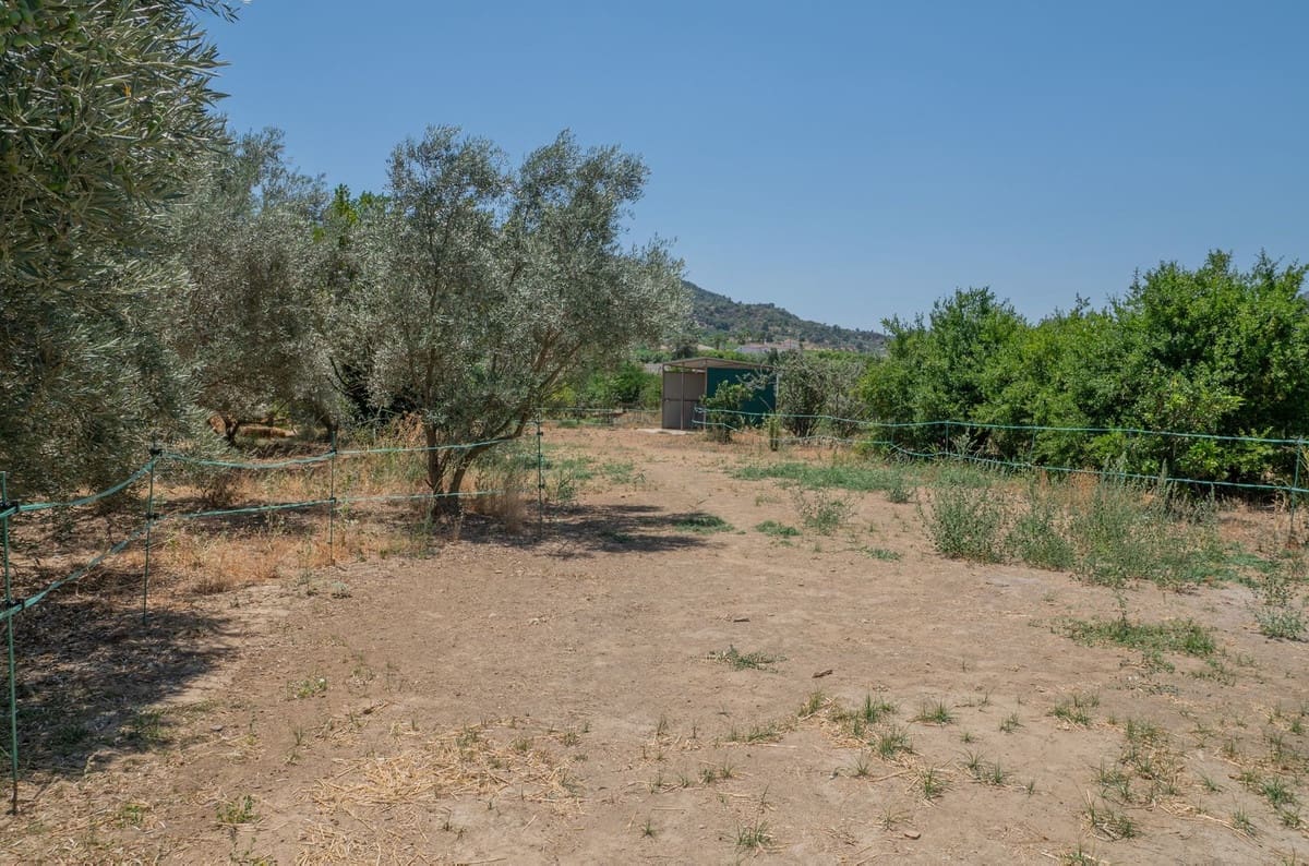 2 soveværelse Finca/Landehus til salg i Alora med swimmingpool - € 186.000 (Ref: 9944678)