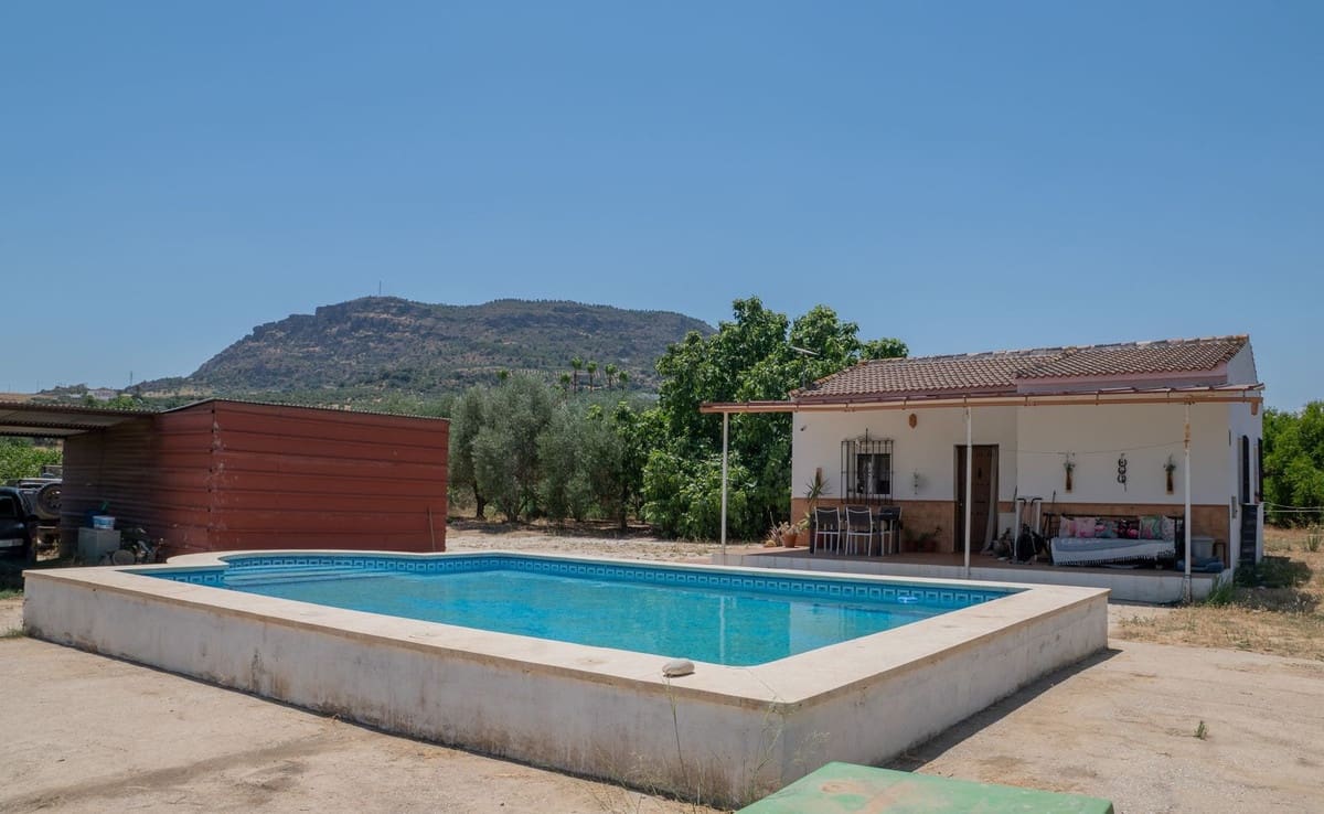 2 bedroom Finca/Country House for sale in Alora with pool - € 186,000 (Ref: 9944678)