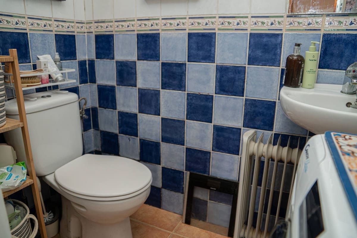 2 bedroom Finca/Country House for sale in Alora with pool - € 186,000 (Ref: 9944678)