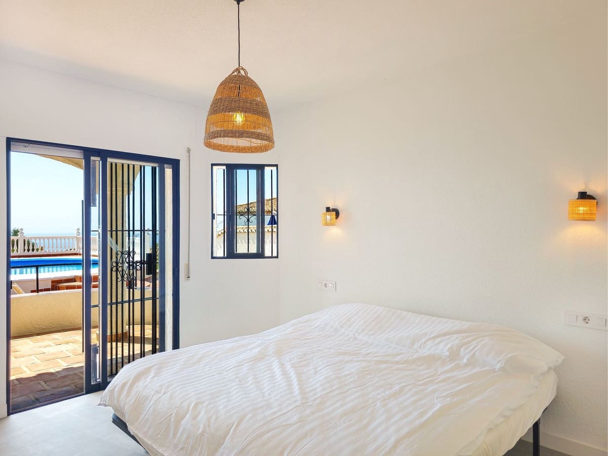 4 soverom Villa til salgs i Salobrena med svømmebasseng garasje - € 749 000 (Ref: 9946949)