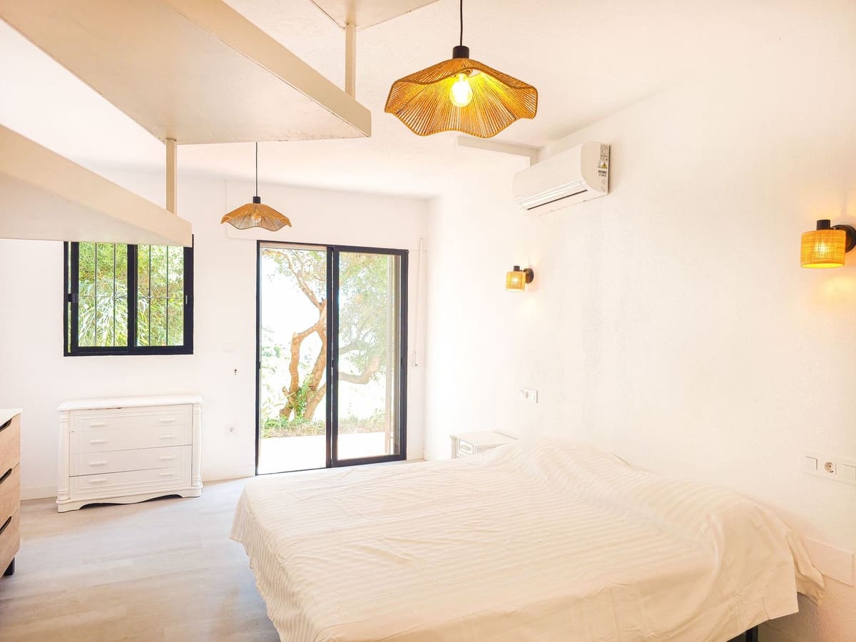 4 soverom Villa til salgs i Salobrena med svømmebasseng garasje - € 749 000 (Ref: 9946949)