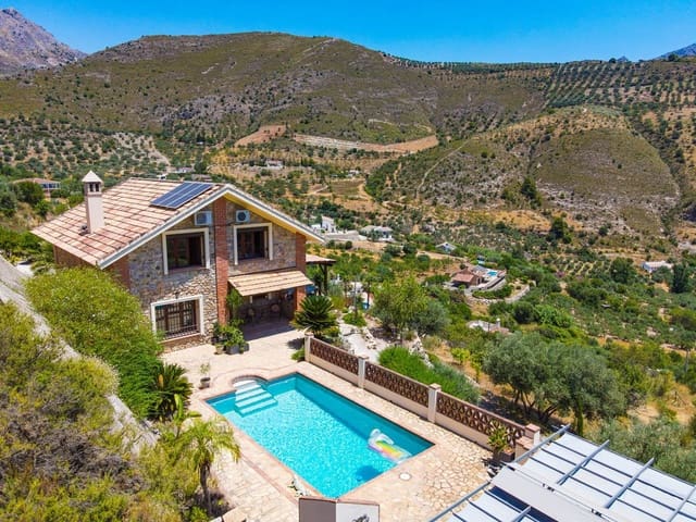 4 soverom Villa til salgs i Alcaucín med svømmebasseng garasje - € 499 000 (Ref: 9954599)