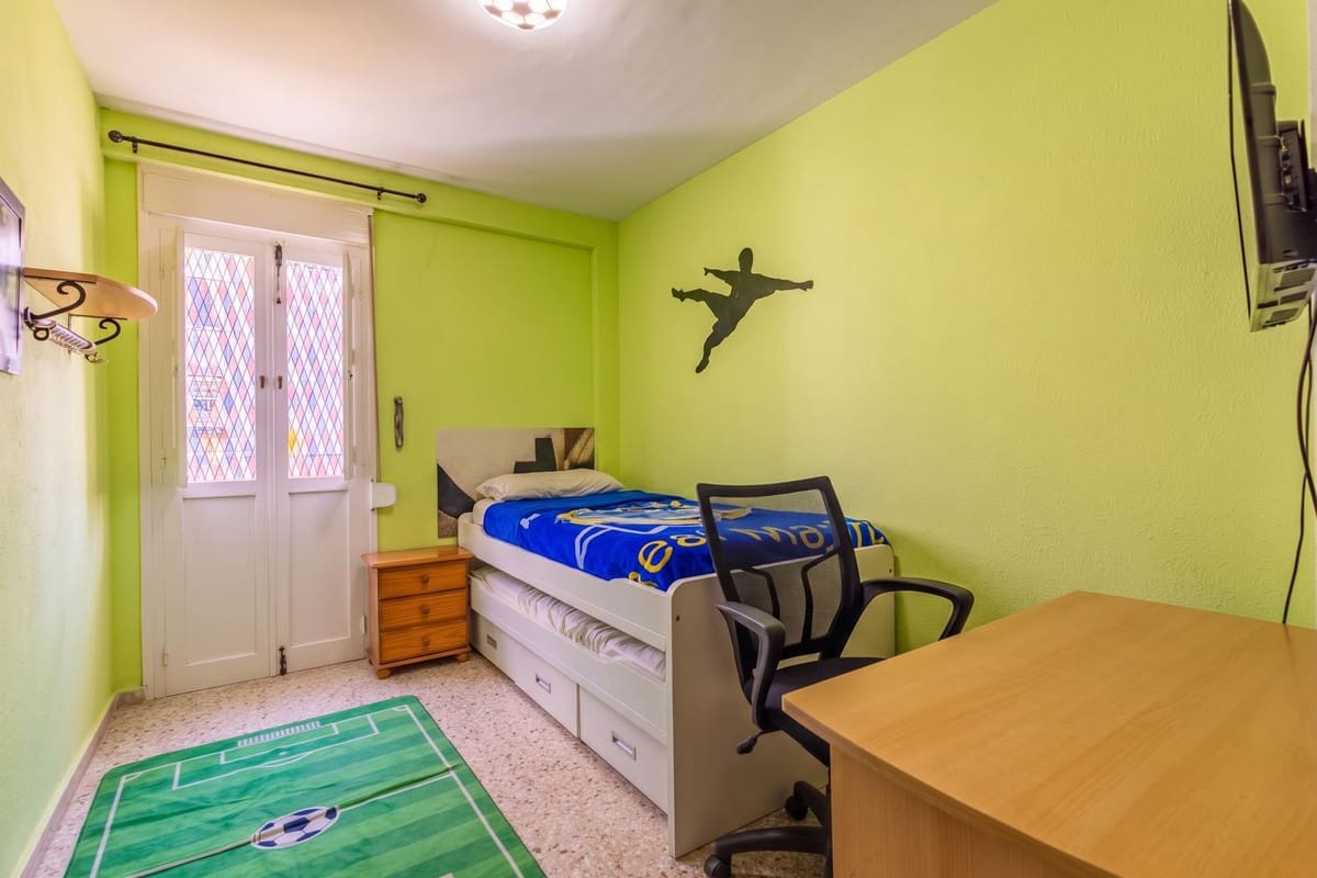 3 bedroom Apartment for sale in Torrox - € 168,000 (Ref: 9954618)