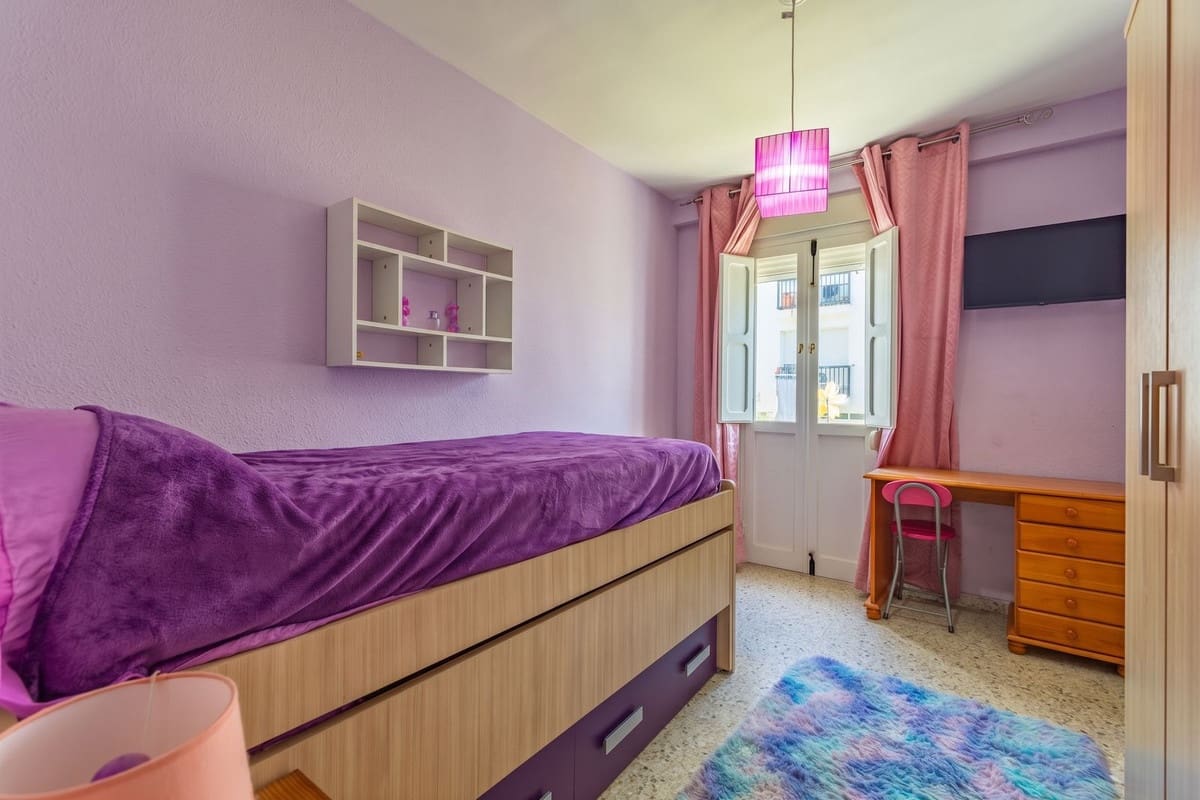 3 bedroom Apartment for sale in Torrox - € 168,000 (Ref: 9954618)