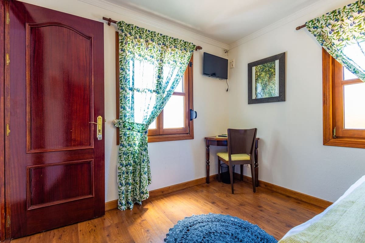 6 quarto Quinta/Casa Rural para venda em Canillas de Albaida com piscina garagem - 1 195 000 € (Ref: 9955532)