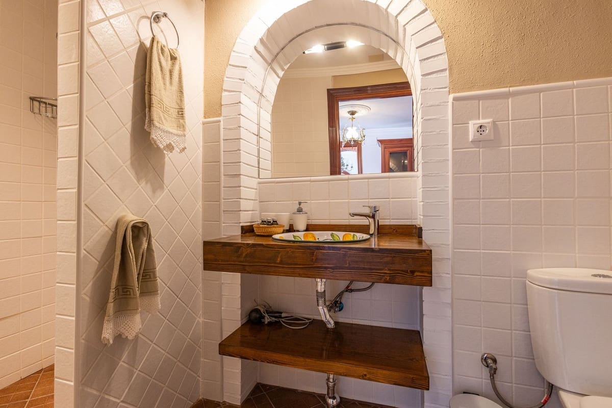 6 quarto Quinta/Casa Rural para venda em Canillas de Albaida com piscina garagem - 1 195 000 € (Ref: 9955532)