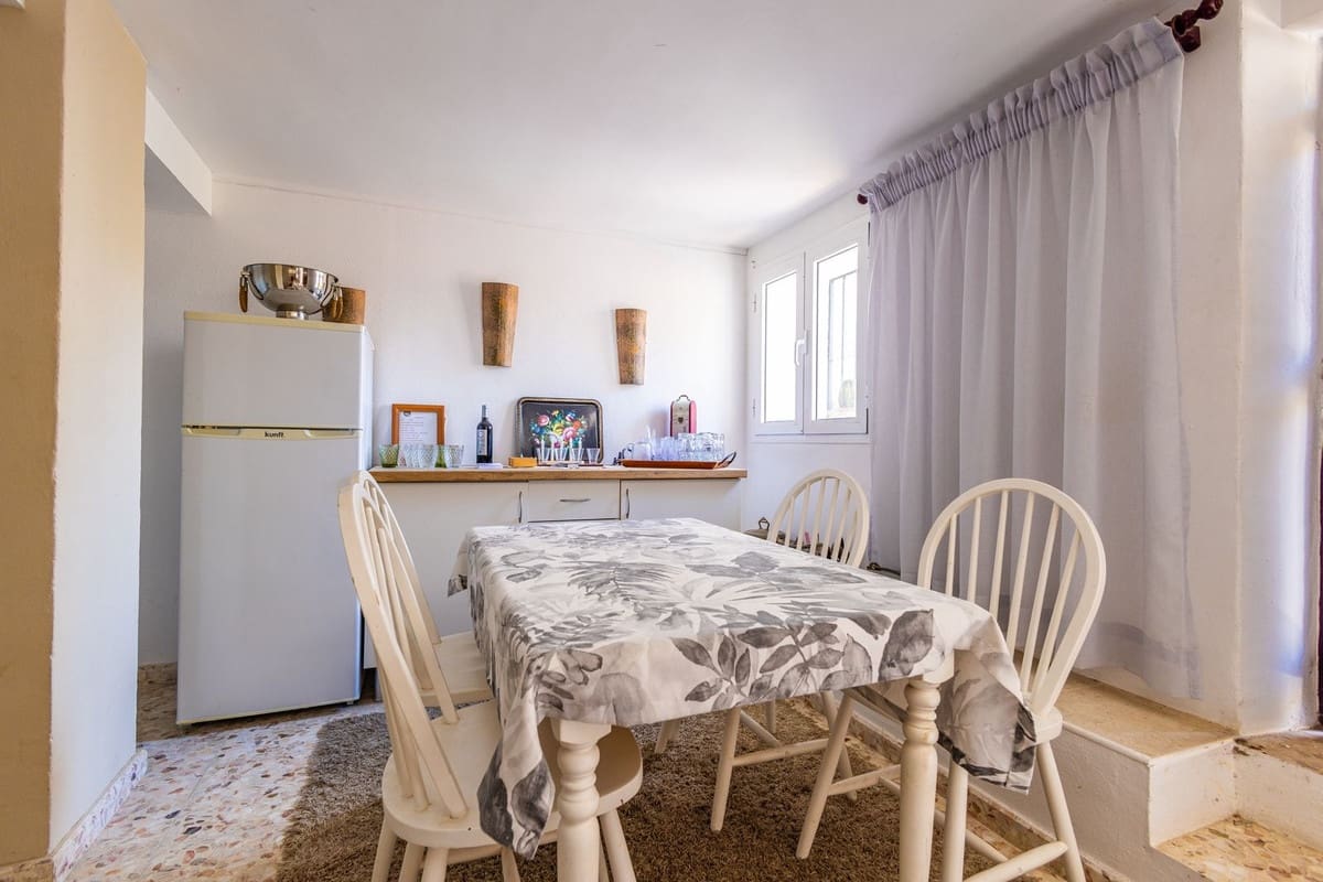 6 quarto Quinta/Casa Rural para venda em Canillas de Albaida com piscina garagem - 1 195 000 € (Ref: 9955532)