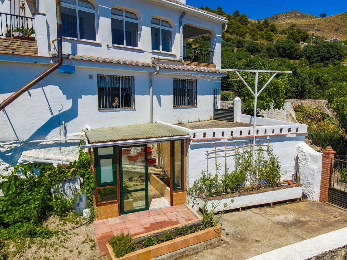 6 quarto Quinta/Casa Rural para venda em Canillas de Albaida com piscina garagem - 1 195 000 € (Ref: 9955532)