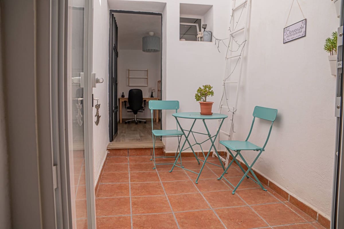 2 bedroom Townhouse for sale in Alora - € 122,000 (Ref: 9956218)