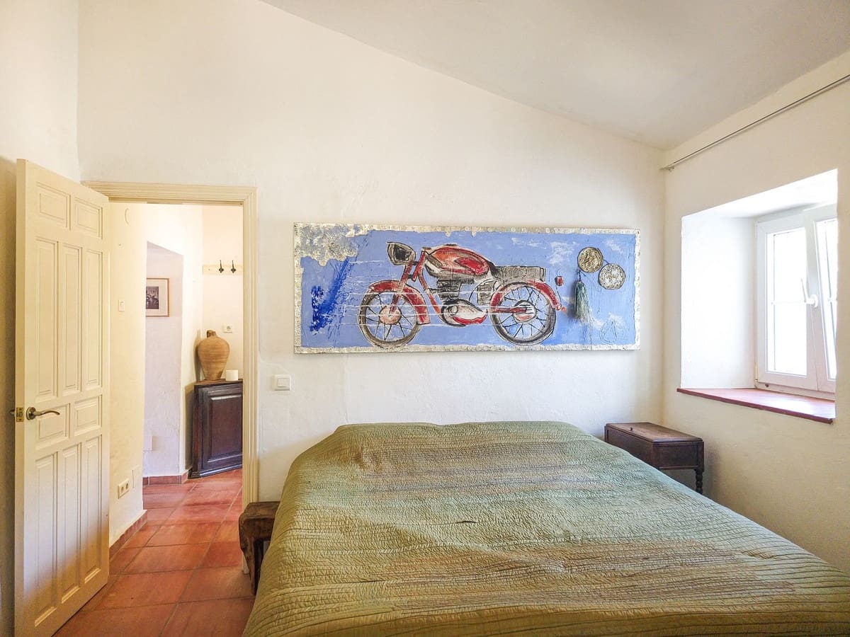 4 soveværelse Villa til salg i Velez-Malaga med swimmingpool garage - € 595.000 (Ref: 9956695)