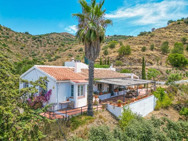 4 camera da letto Villa in vendita in Vélez-Málaga con piscina garage - 595.000 € (Rif: 9956695)