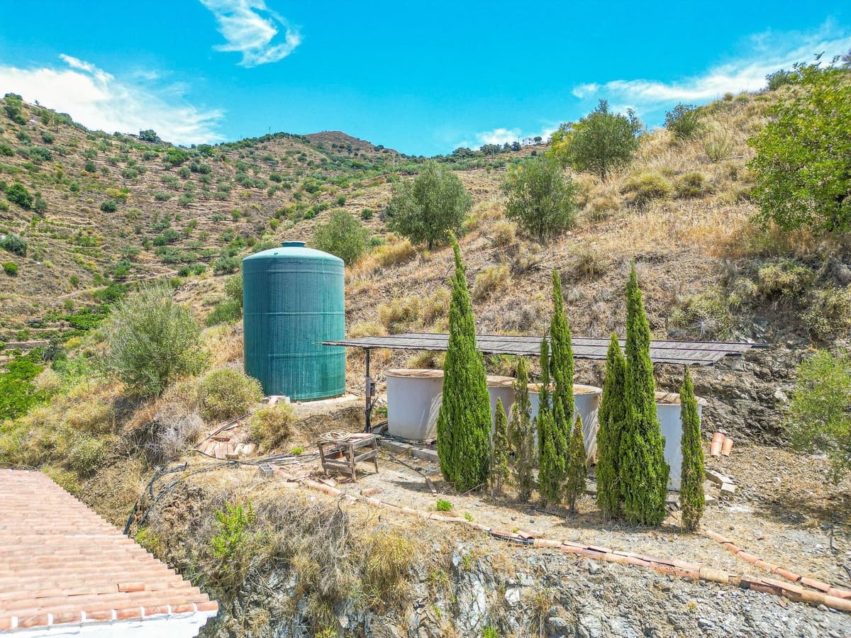 4 bedroom Villa for sale in Arenas with pool garage - € 595,000 (Ref: 9956695)