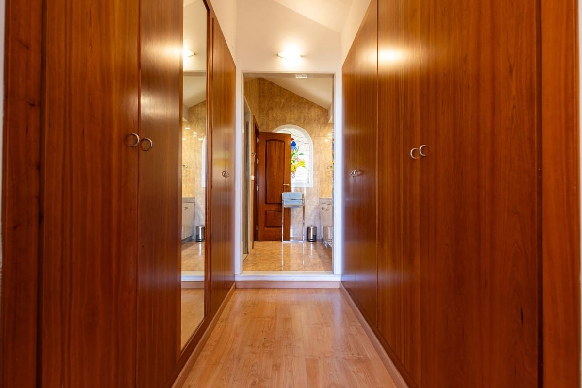4 sypialnia Willa na sprzedaż w Salobrena z basenem garażem - 795 000 € (Ref: 9958417)