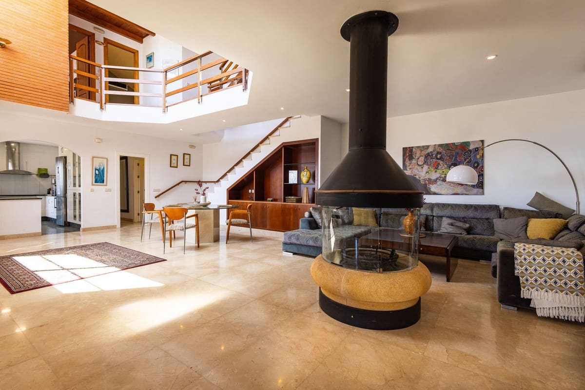 4 sypialnia Willa na sprzedaż w Salobrena z basenem garażem - 795 000 € (Ref: 9958417)