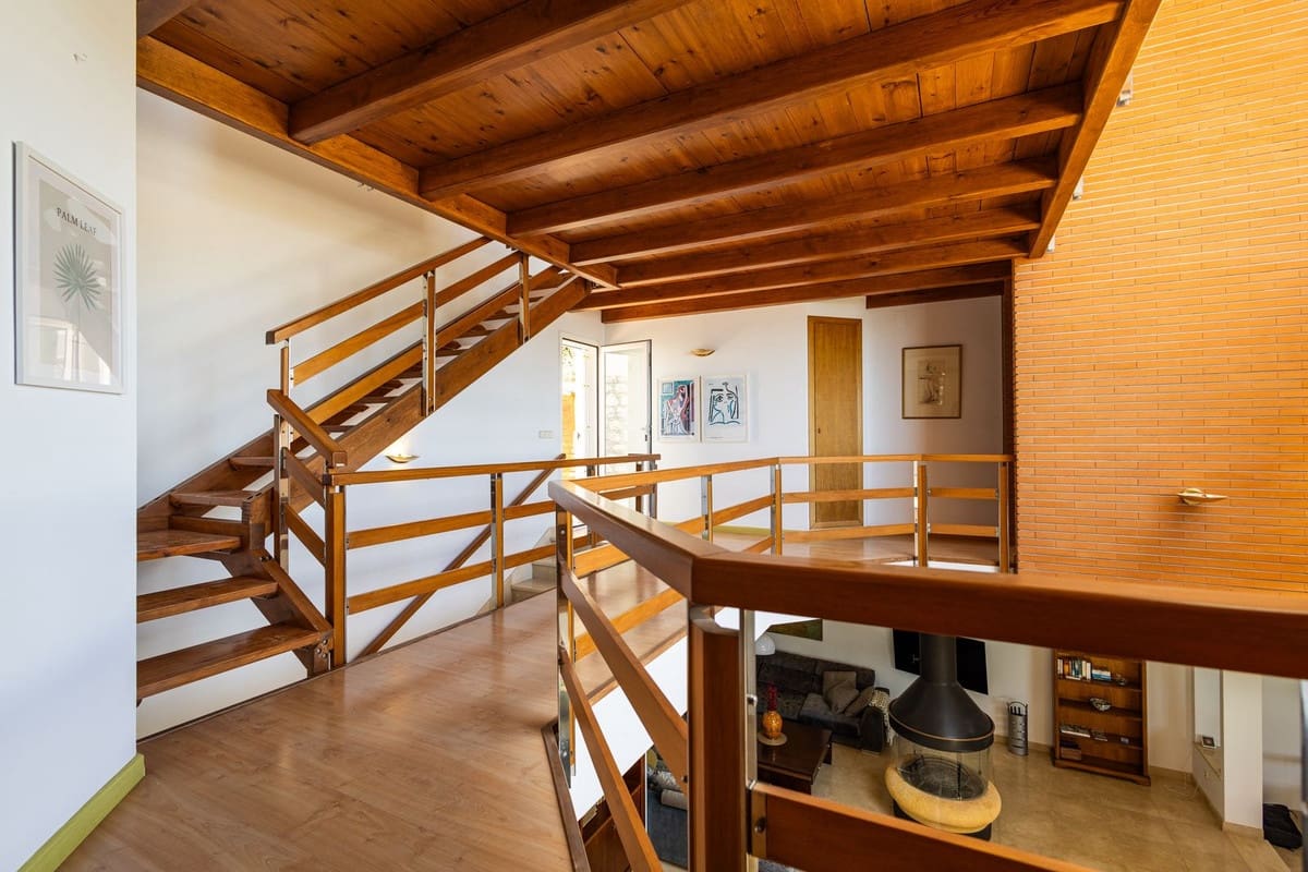 4 sypialnia Willa na sprzedaż w Salobrena z basenem garażem - 795 000 € (Ref: 9958417)
