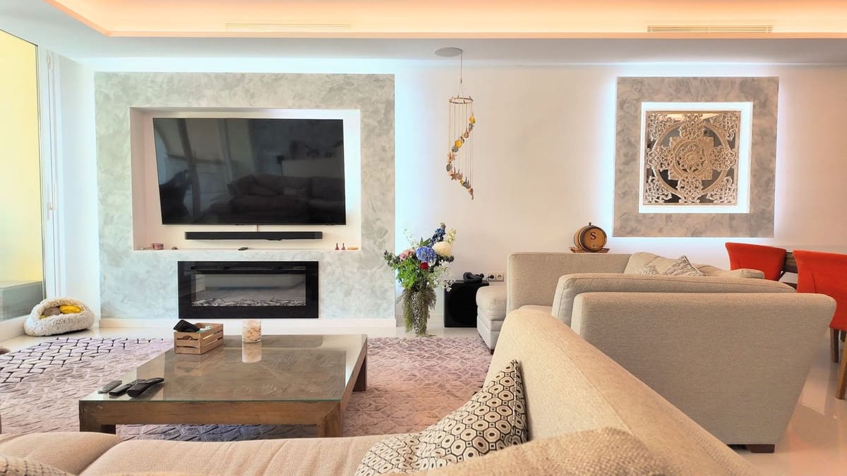 4 sypialnia Dom na sprzedaż w Marbella z basenem garażem - 895 000 € (Ref: 9961169)