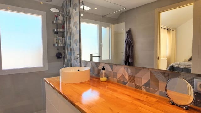 4 sypialnia Dom na sprzedaż w Marbella z basenem garażem - 895 000 € (Ref: 9961169)