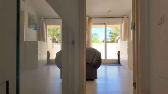 4 sypialnia Dom na sprzedaż w Marbella z basenem garażem - 895 000 € (Ref: 9961169)