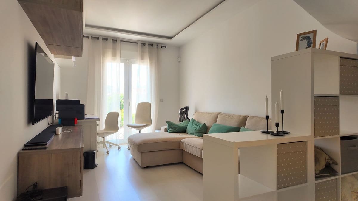 4 sypialnia Dom na sprzedaż w Marbella z basenem garażem - 895 000 € (Ref: 9961169)