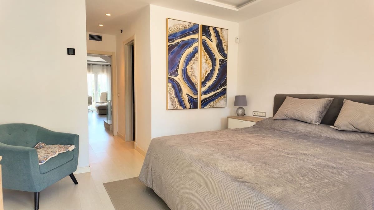 4 sypialnia Dom na sprzedaż w Marbella z basenem garażem - 895 000 € (Ref: 9961169)