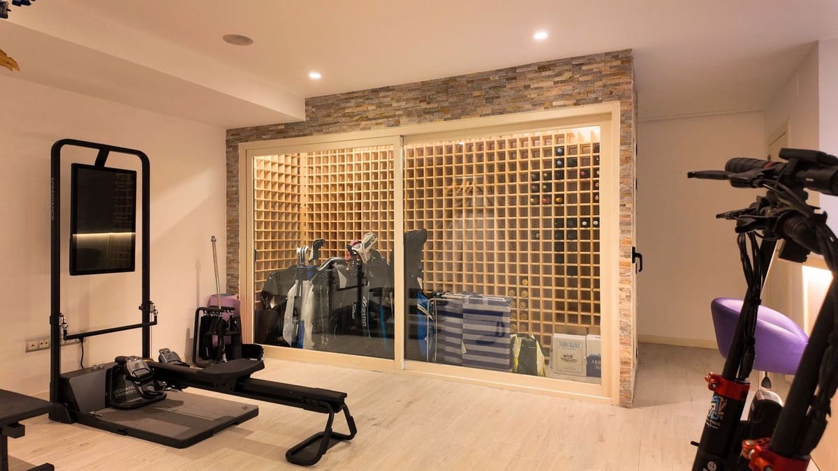 4 sypialnia Dom na sprzedaż w Marbella z basenem garażem - 895 000 € (Ref: 9961169)