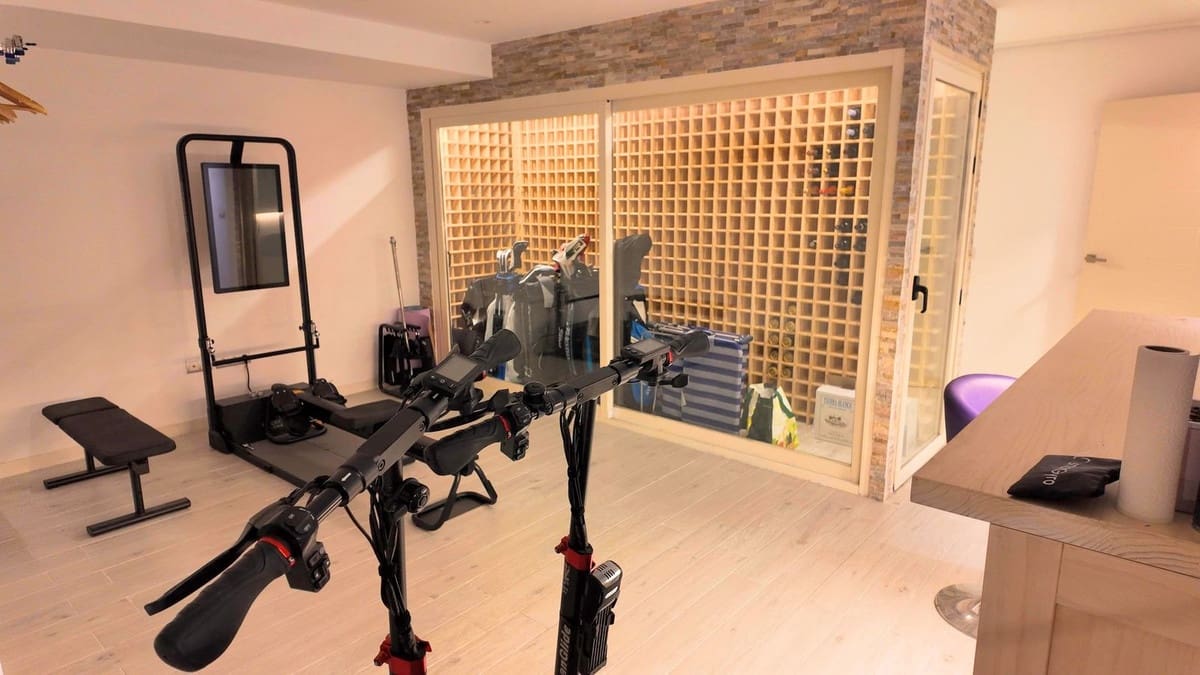 4 sypialnia Dom na sprzedaż w Marbella z basenem garażem - 895 000 € (Ref: 9961169)