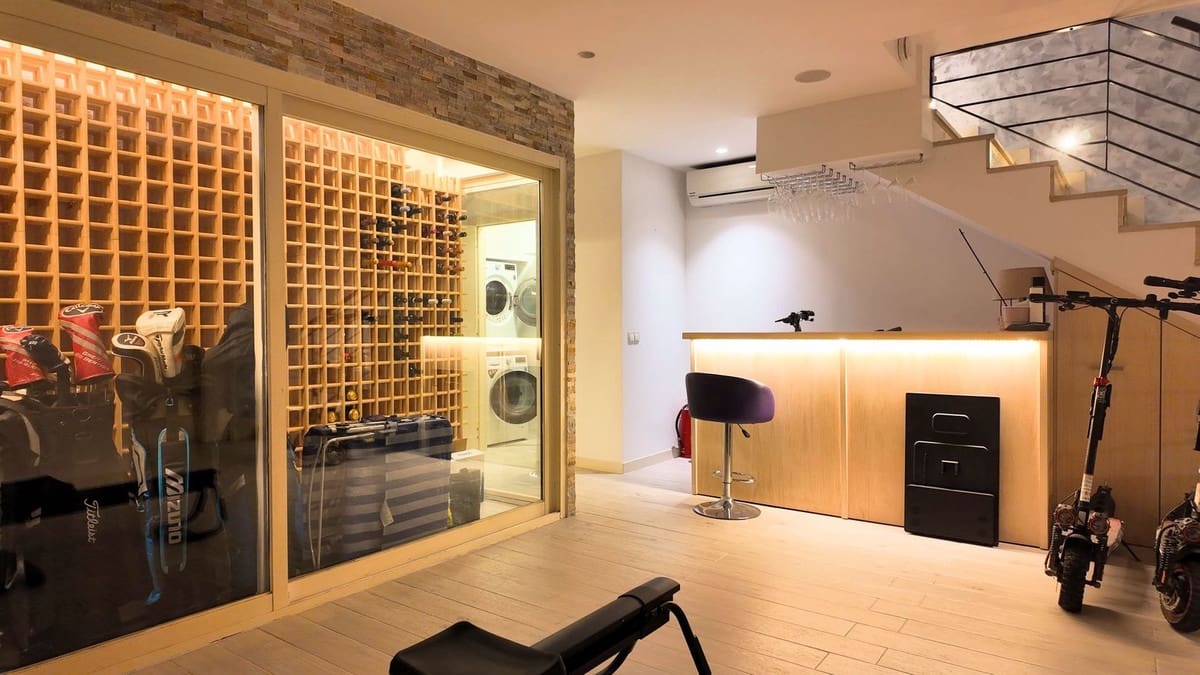 4 sypialnia Dom na sprzedaż w Marbella z basenem garażem - 895 000 € (Ref: 9961169)