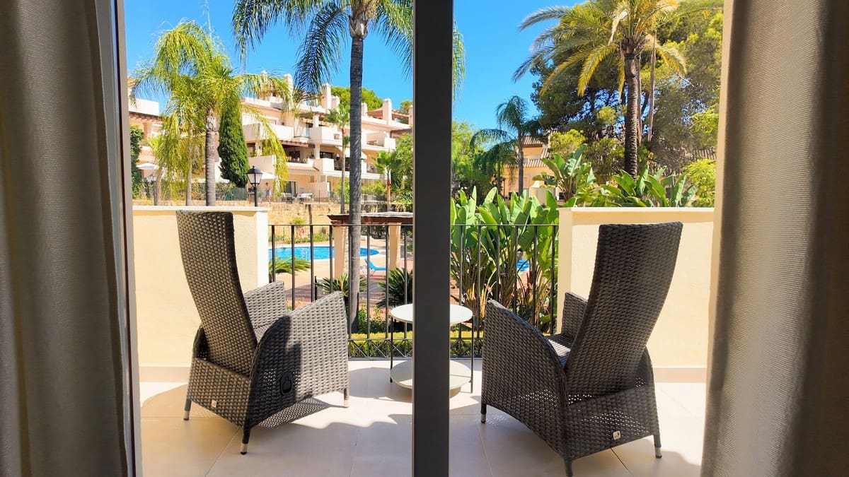 4 sypialnia Dom na sprzedaż w Marbella z basenem garażem - 895 000 € (Ref: 9961169)