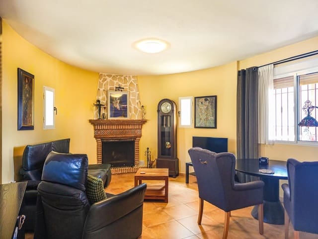 2 sypialnia Willa na sprzedaż w Salobreña z basenem garażem - 319 990 € (Ref: 9961624)