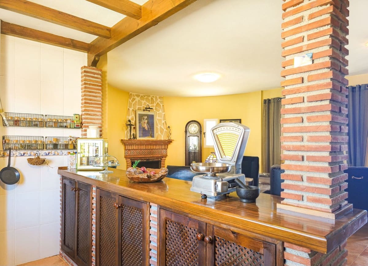 2 sypialnia Willa na sprzedaż w Salobrena z basenem garażem - 319 990 € (Ref: 9961624)