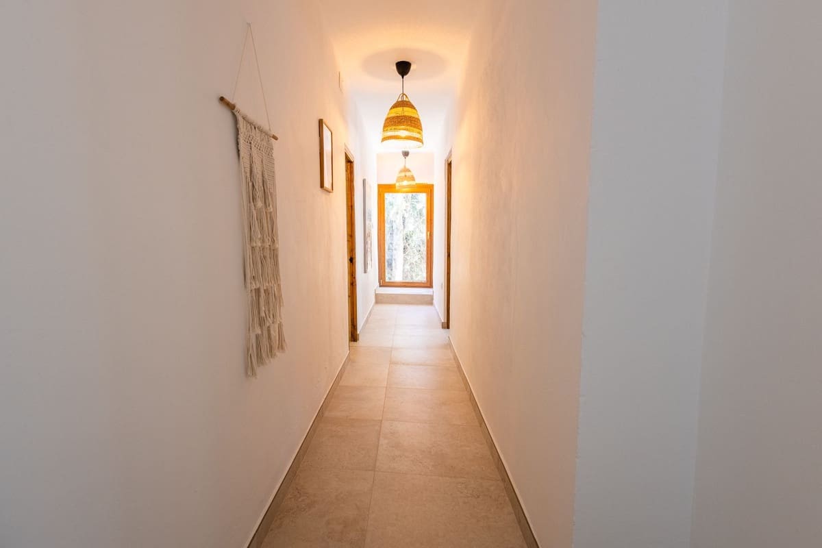 4 sypialnia Willa na sprzedaż w Archidona z basenem garażem - 390 000 € (Ref: 9961866)