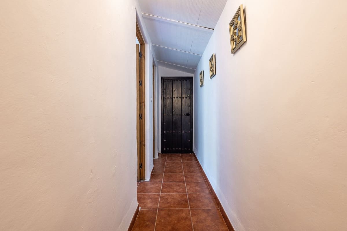 4 sypialnia Willa na sprzedaż w Archidona z basenem garażem - 390 000 € (Ref: 9961866)
