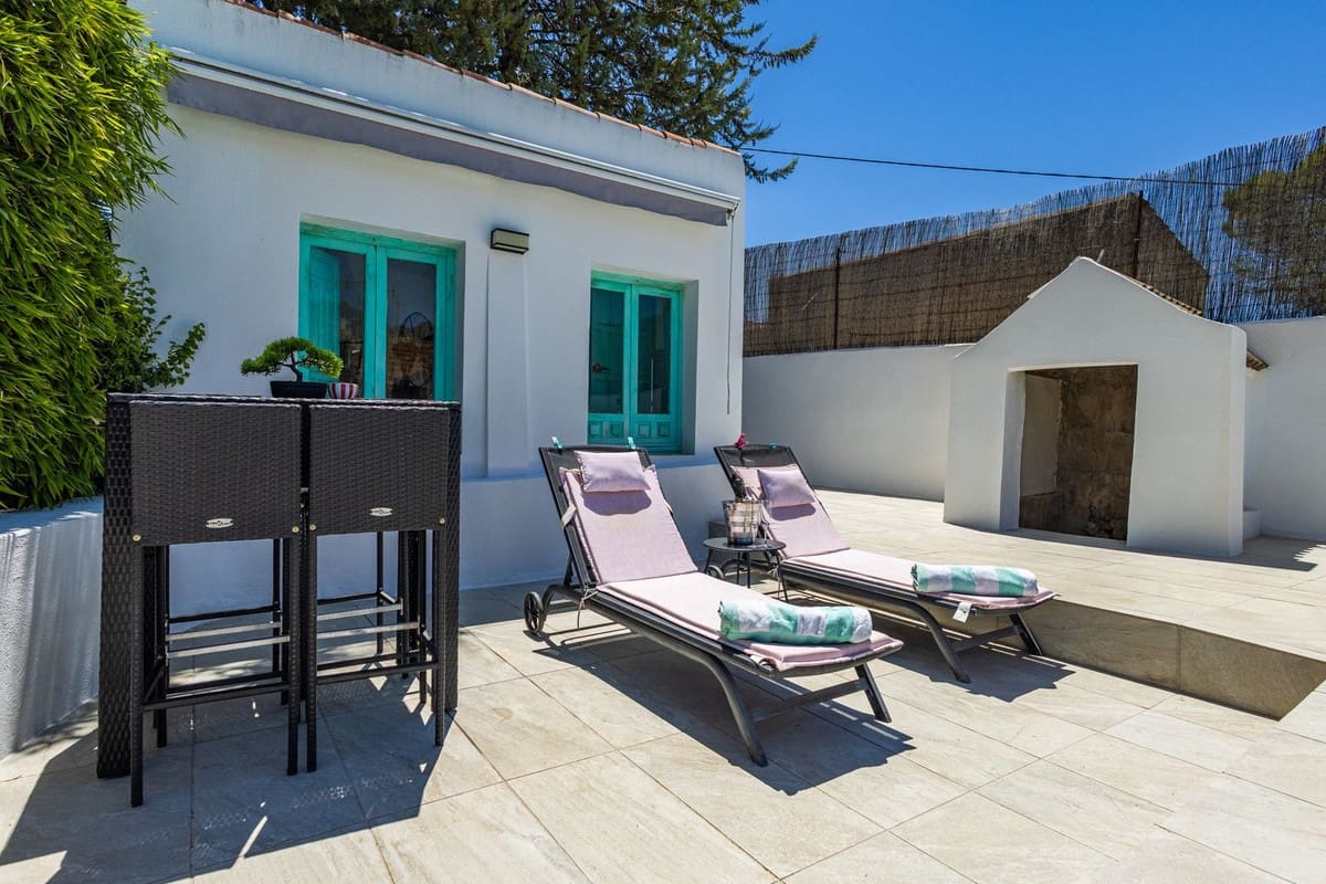 4 sypialnia Willa na sprzedaż w Archidona z basenem garażem - 390 000 € (Ref: 9961866)